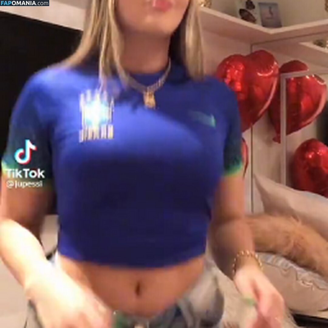 Julia Pessi / ju_dogolf Naakt OnlyFans  Gelekte foto #4