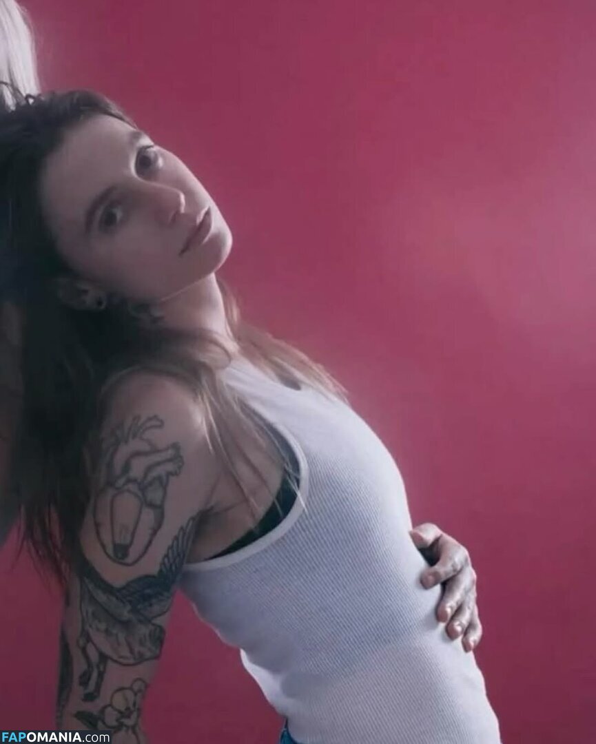 Julien Baker / julienrbaker Naakt OnlyFans  Gelekte foto #2