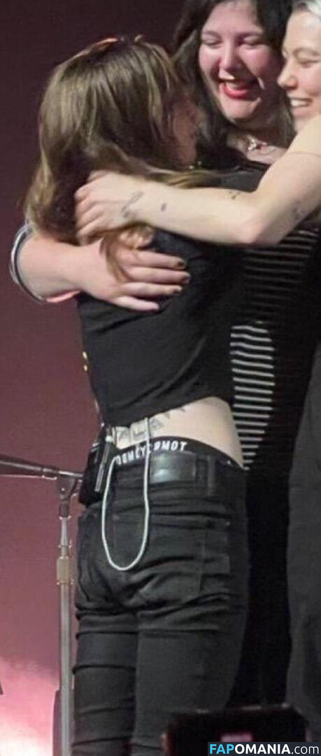 Julien Baker / julienrbaker Naakt OnlyFans  Gelekte foto #4