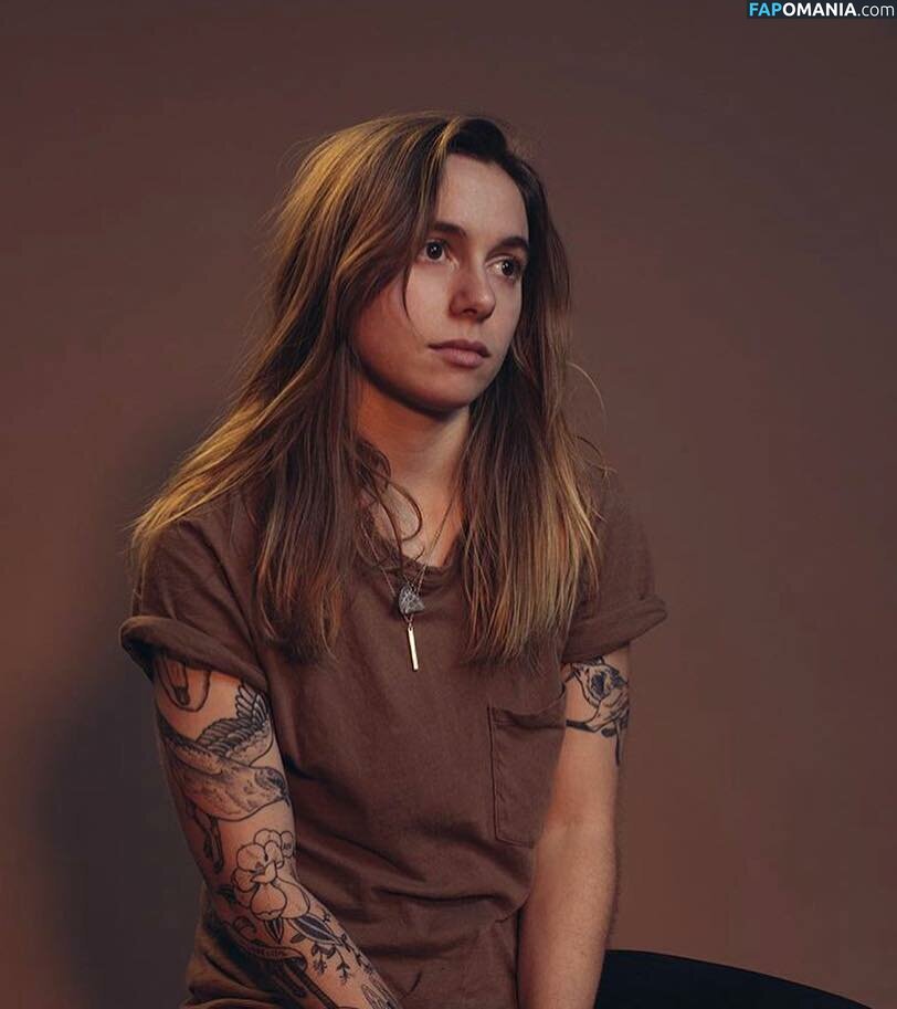 Julien Baker / julienrbaker Naakt OnlyFans  Gelekte foto #24