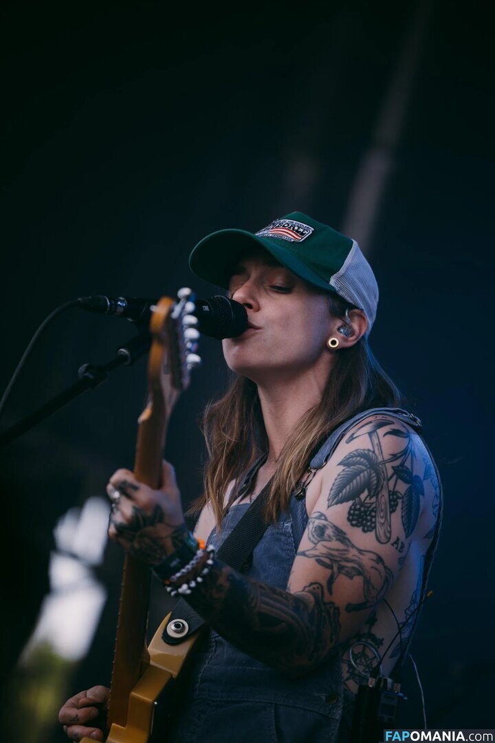 Julien Baker / julienrbaker Naakt OnlyFans  Gelekte foto #25