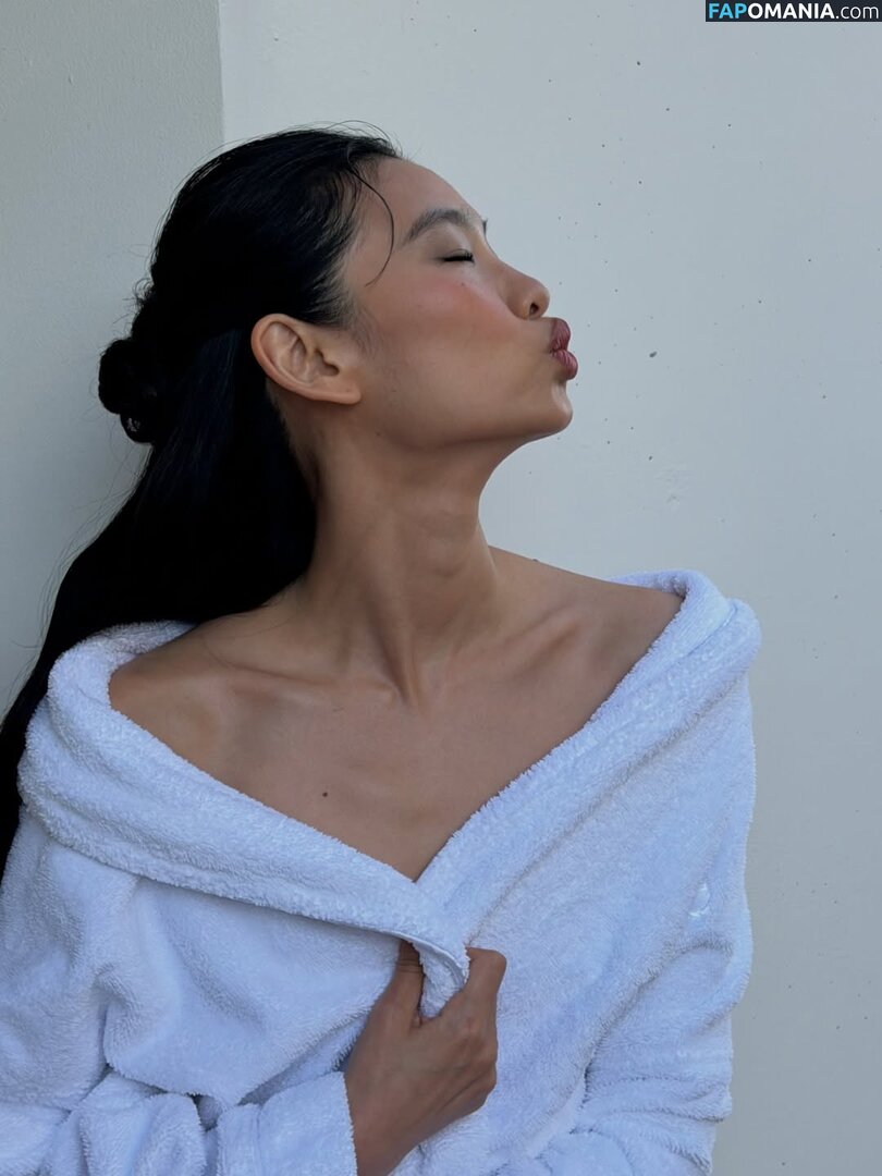 Jung Ho-yeon Naakt OnlyFans  Gelekte foto #7