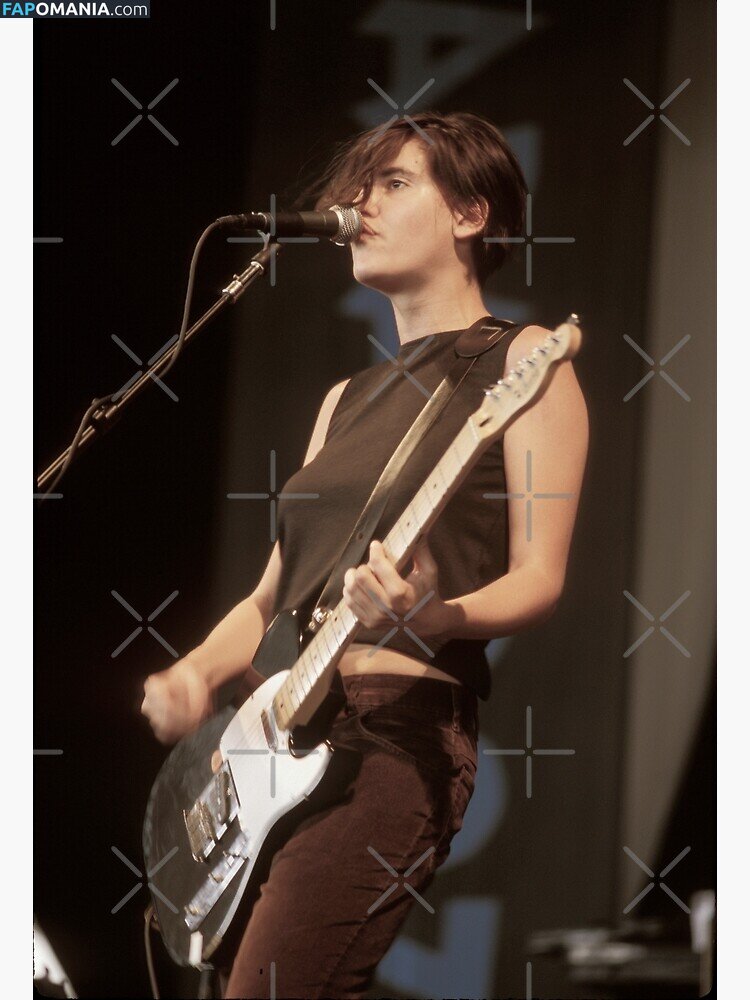 Justine Frischmann Naakt OnlyFans  Gelekte foto #4