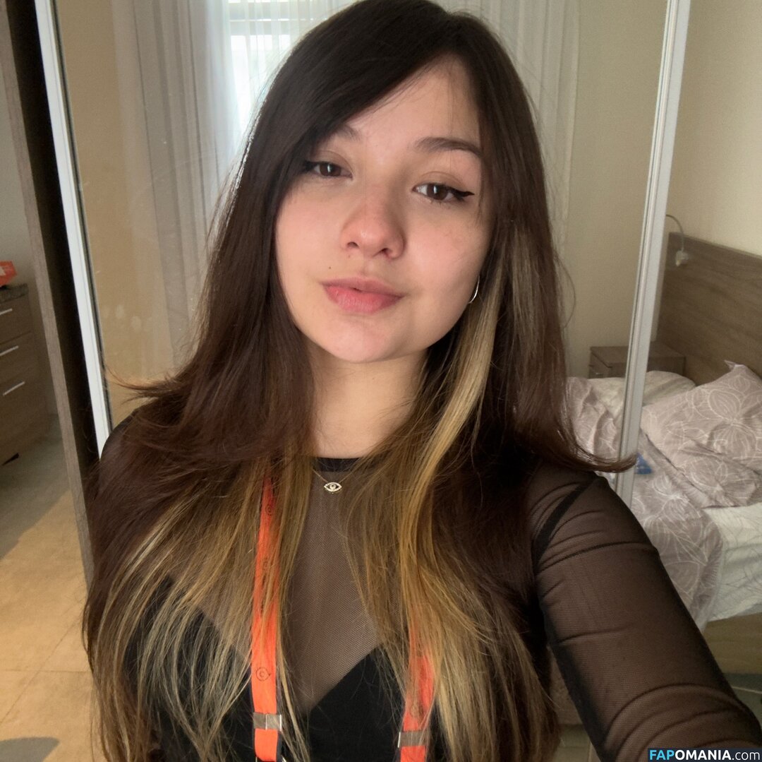 juudtk / juukls Júlia Beatriz Naakt OnlyFans  Gelekte foto #137