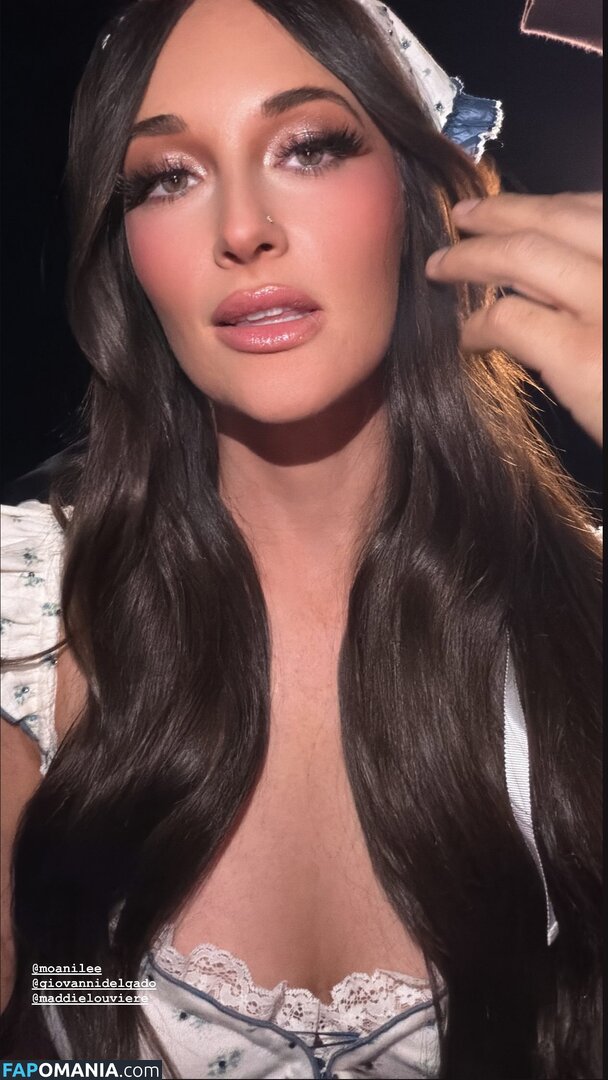 Kacey Musgraves / spaceykacey Naakt OnlyFans  Gelekte foto #4
