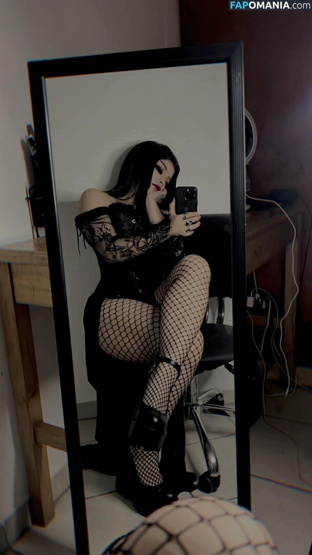 Kanonsuzuki Naakt OnlyFans  Gelekte foto #2