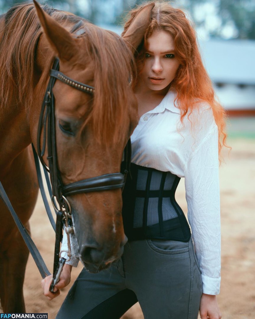 Kari Pitinova / tikivulpes Naakt OnlyFans  Gelekte foto #18