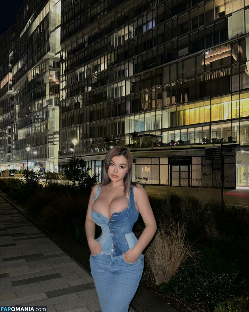 Karina Grinberryall / karina_.1 / leatherbykarina Naakt OnlyFans  Gelekte foto #15