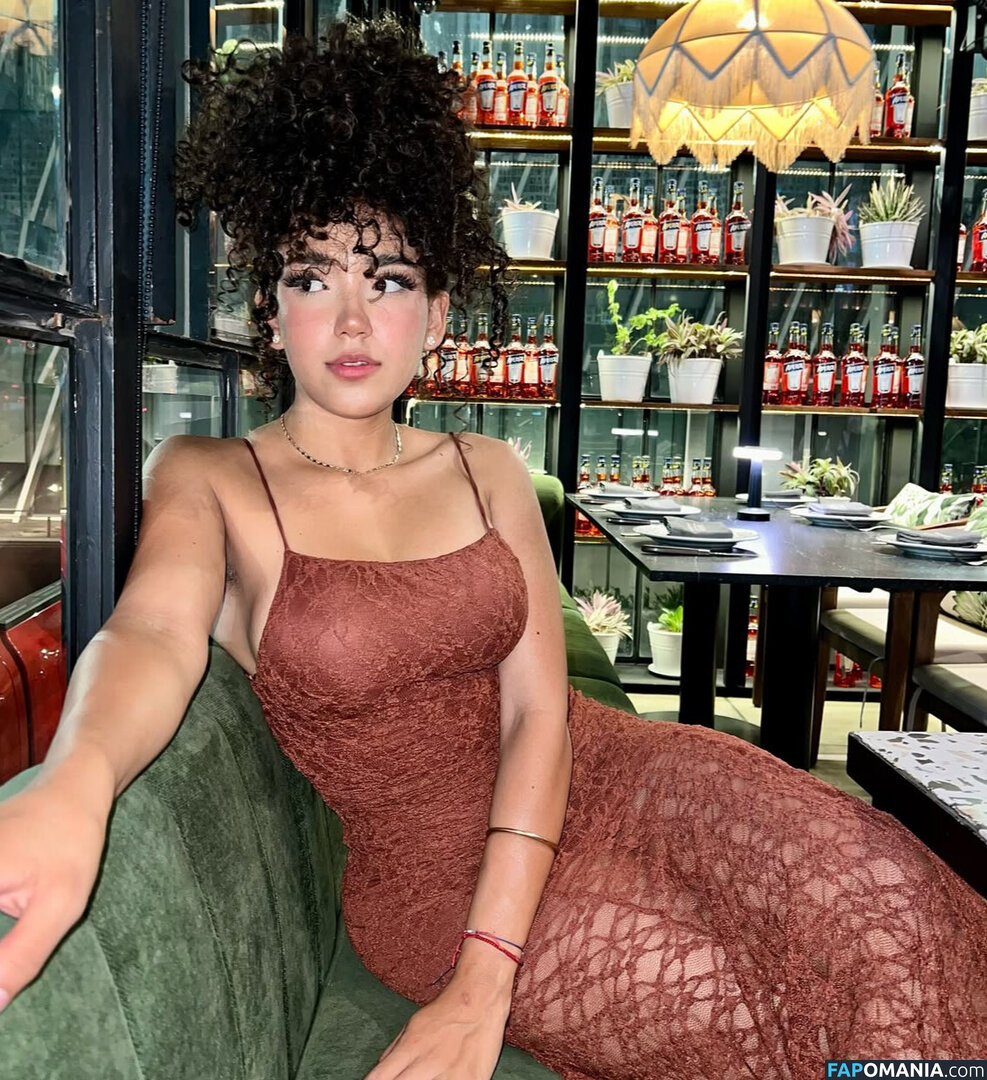 Karla Alessandra / Ksscurl Naakt OnlyFans  Gelekte foto #2