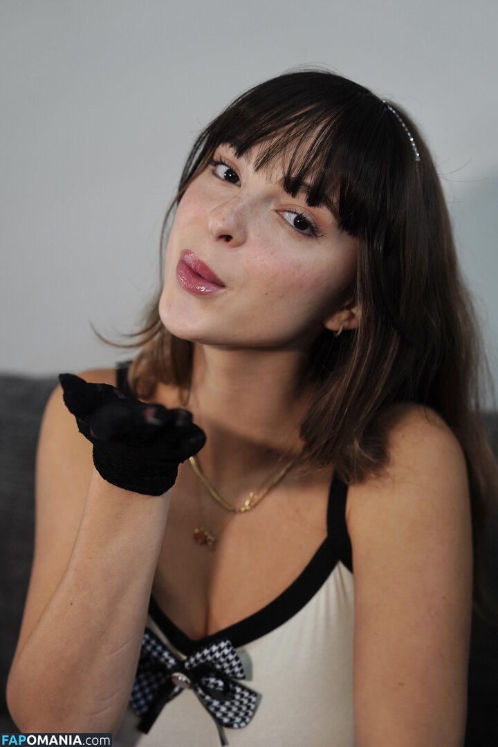 Katya Samilova / Katya_s__ / kate.s / kate.smlva Naakt OnlyFans  Gelekte foto #11