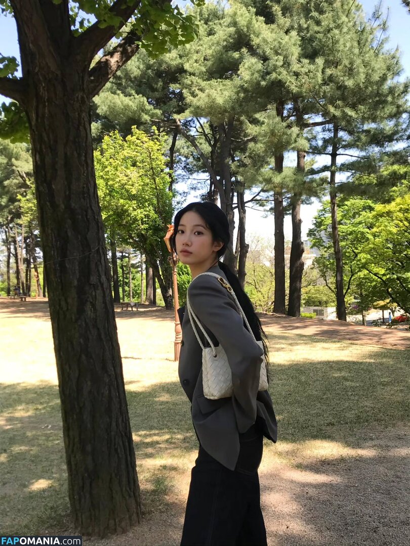 Kazuha Nakamura 中村 一葉 / LESSERAFIM / zuhazana Naakt OnlyFans  Gelekte foto #4