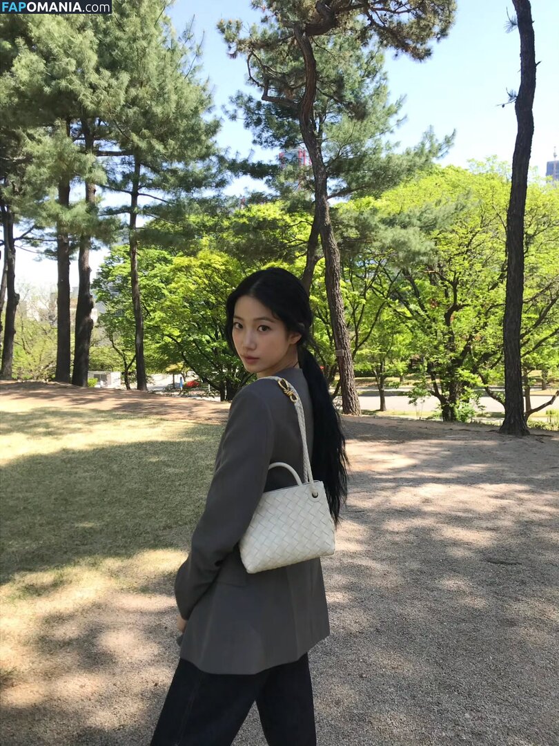 Kazuha Nakamura 中村 一葉 / LESSERAFIM / zuhazana Naakt OnlyFans  Gelekte foto #5