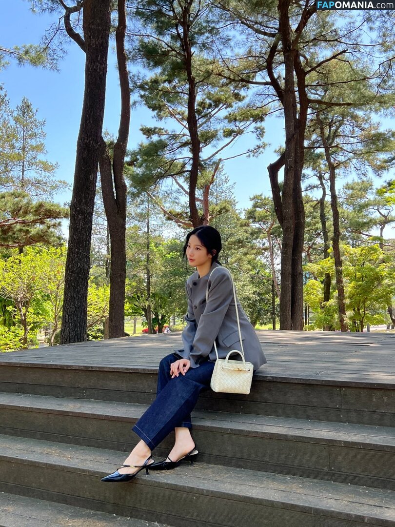 Kazuha Nakamura 中村 一葉 / LESSERAFIM / zuhazana Naakt OnlyFans  Gelekte foto #8