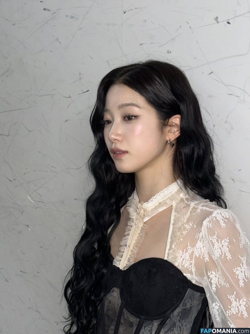 Kazuha Nakamura 中村 一葉 / LESSERAFIM / zuhazana Naakt OnlyFans  Gelekte foto #26