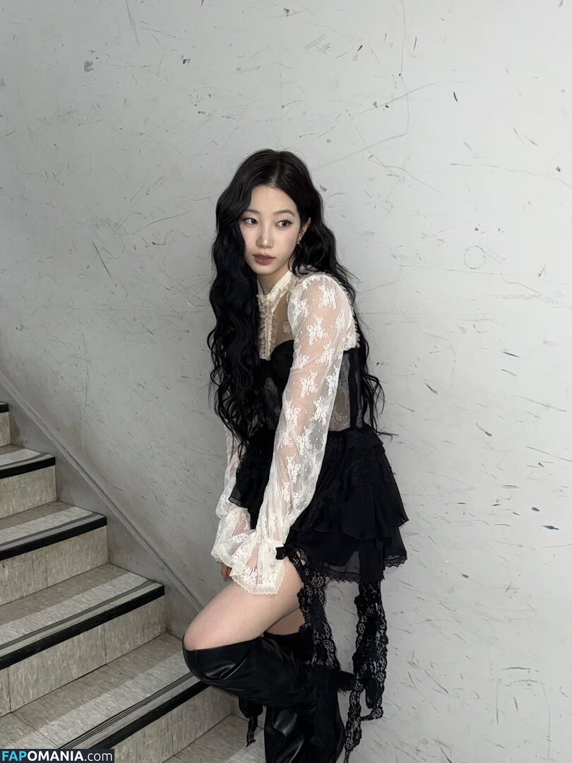 Kazuha Nakamura 中村 一葉 / LESSERAFIM / zuhazana Naakt OnlyFans  Gelekte foto #27
