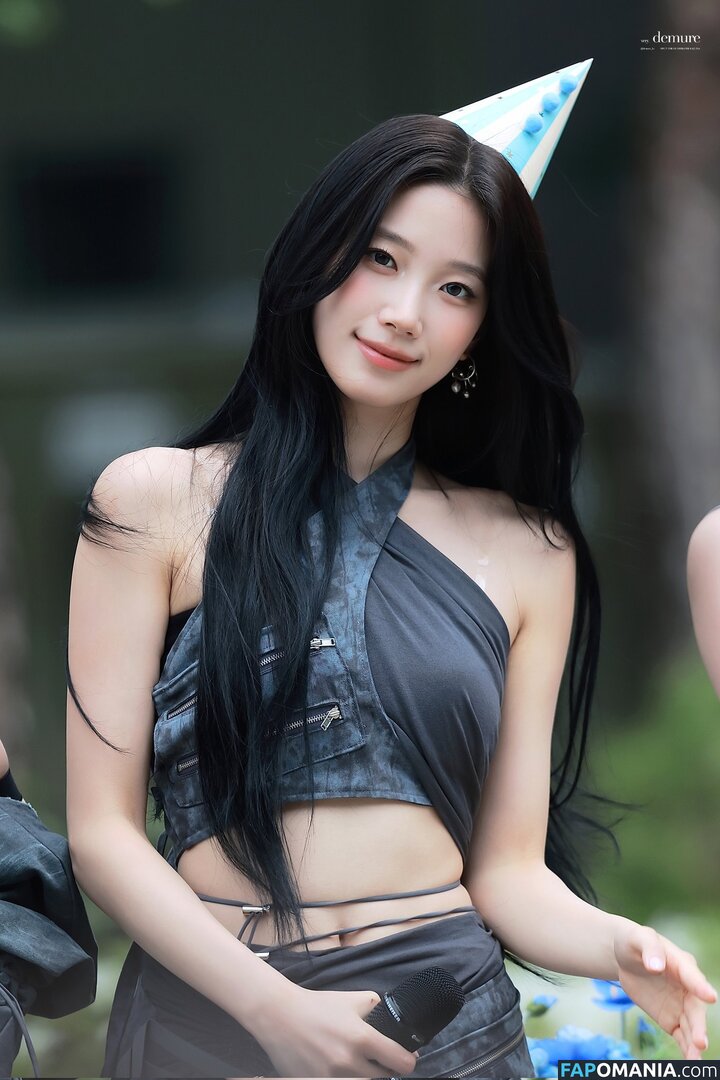 Kazuha Nakamura 中村 一葉 / LESSERAFIM / zuhazana Naakt OnlyFans  Gelekte foto #37