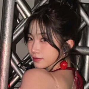 Kazuha Nakamura 中村 一葉 | LESSERAFIM