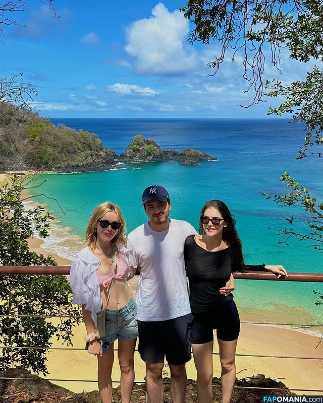 AdventuresSabrina / Kiernan Shipka / kiernanshipka Naakt OnlyFans  Gelekte foto #798