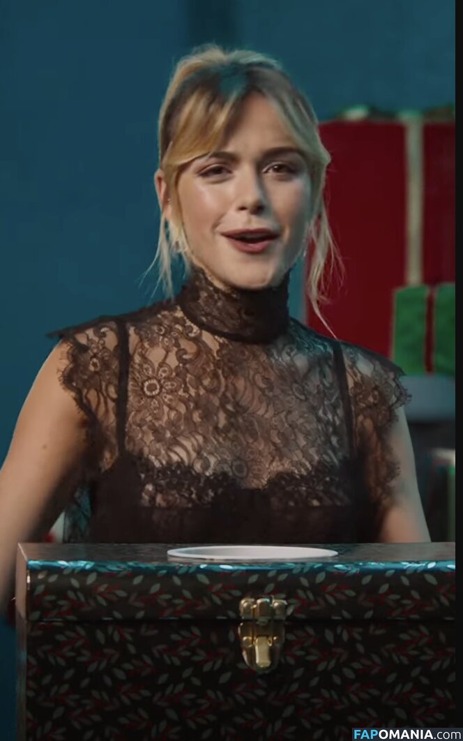 AdventuresSabrina / Kiernan Shipka / kiernanshipka Naakt OnlyFans  Gelekte foto #1462