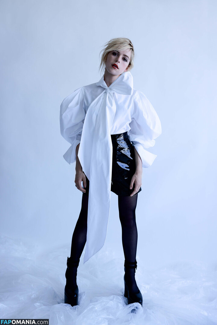 AdventuresSabrina / Kiernan Shipka / kiernanshipka Naakt OnlyFans  Gelekte foto #1535