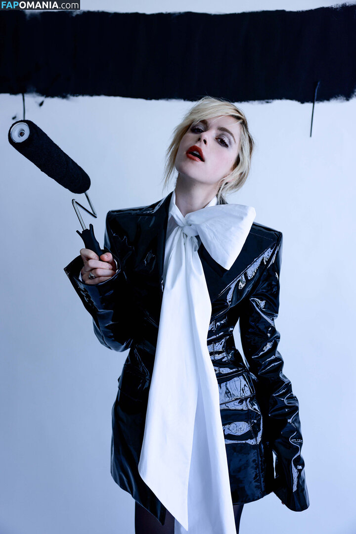 AdventuresSabrina / Kiernan Shipka / kiernanshipka Naakt OnlyFans  Gelekte foto #1536