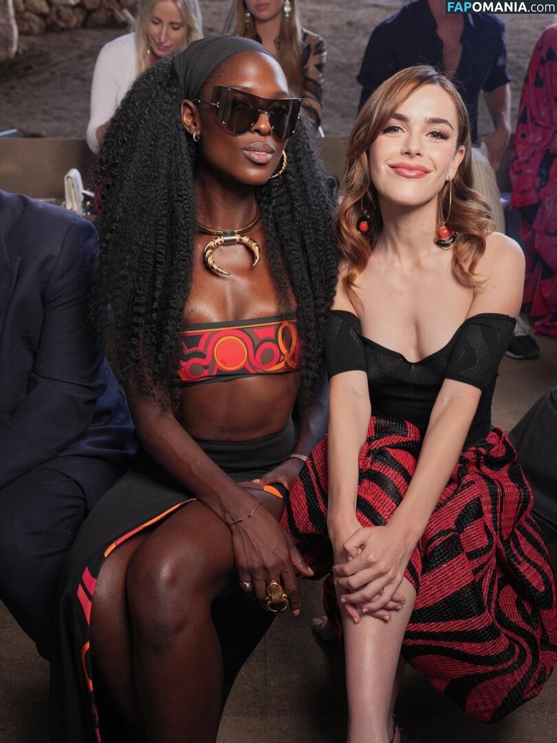AdventuresSabrina / Kiernan Shipka / kiernanshipka Naakt OnlyFans  Gelekte foto #1582