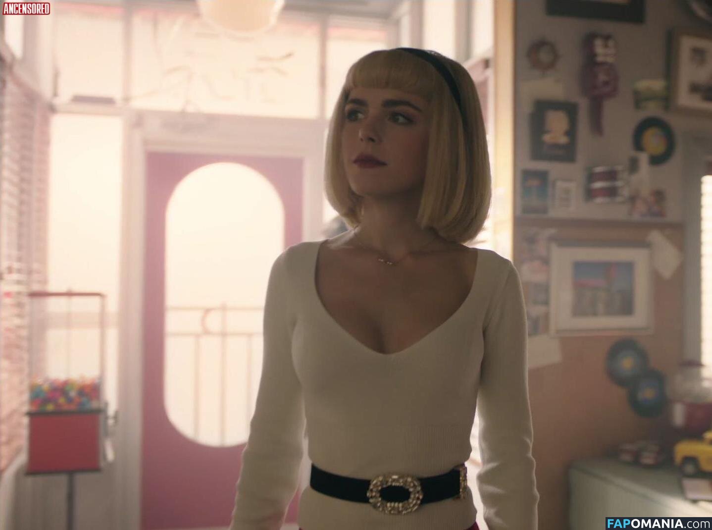 AdventuresSabrina / Kiernan Shipka / kiernanshipka Naakt OnlyFans  Gelekte foto #1609