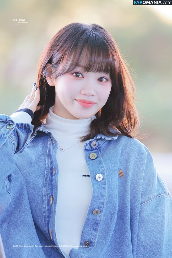 Kim Chaewon / _chaechae_1 / 김채원 Le Sserafim Naakt OnlyFans  Gelekte foto #2