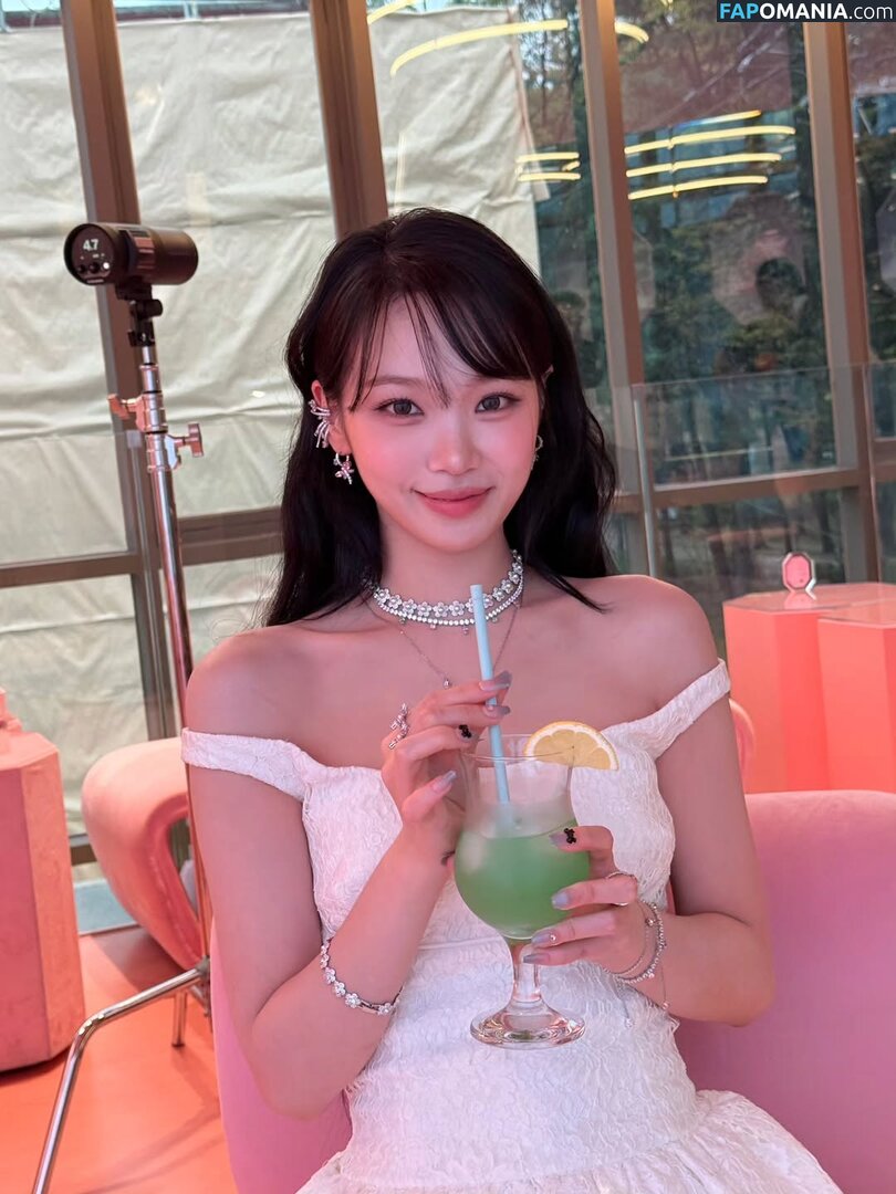 Kim Chaewon / _chaechae_1 / 김채원 Le Sserafim Naakt OnlyFans  Gelekte foto #44