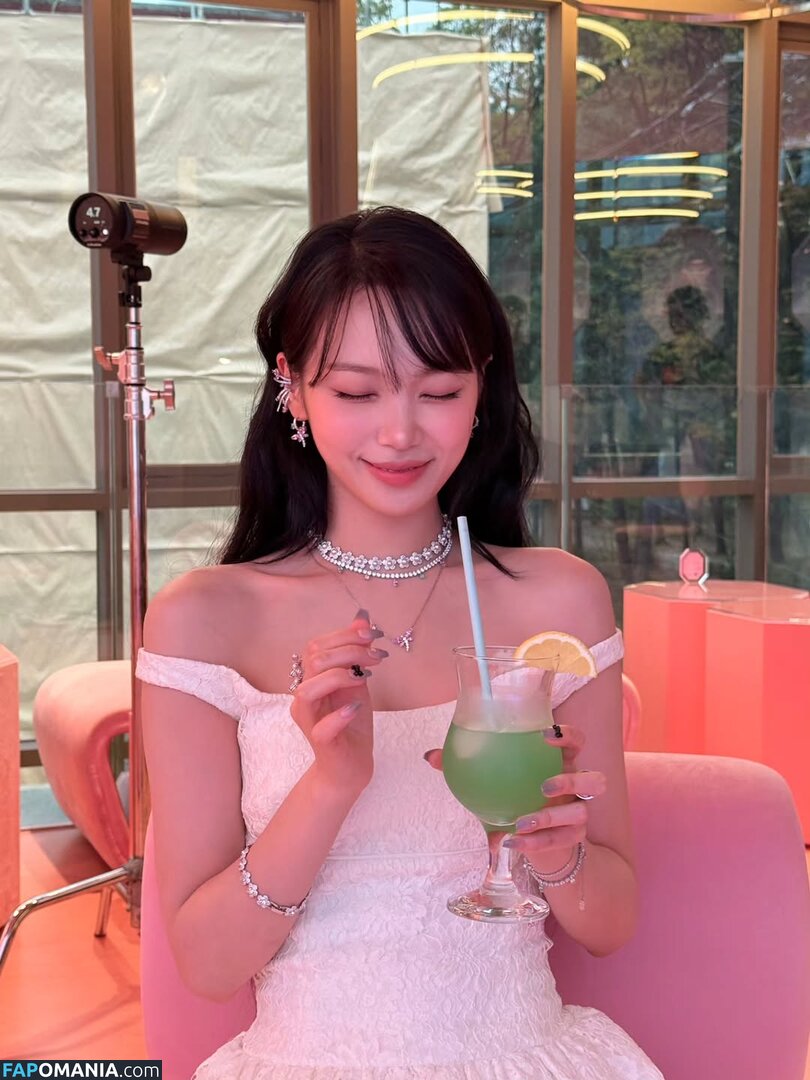 Kim Chaewon / _chaechae_1 / 김채원 Le Sserafim Naakt OnlyFans  Gelekte foto #49