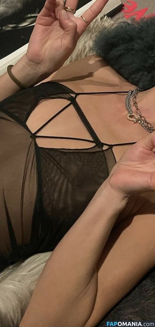Kimiko Glenn / https: / kimikoglenn Naakt OnlyFans  Gelekte foto #54