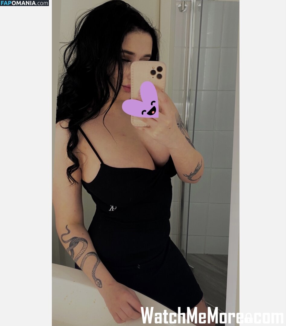 czarnula699 / klaudi_69_69 Naakt OnlyFans  Gelekte foto #2