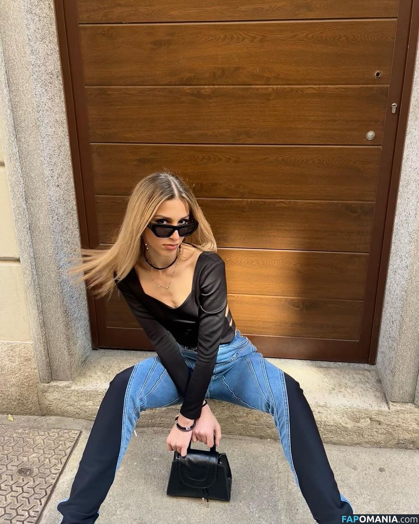 Klea Brahimi / klea_bra Naakt OnlyFans  Gelekte foto #8