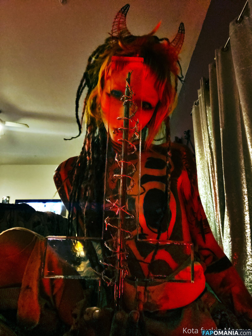 kota_morgue / misspredator666 / rottenmorgue Naakt OnlyFans  Gelekte foto #30