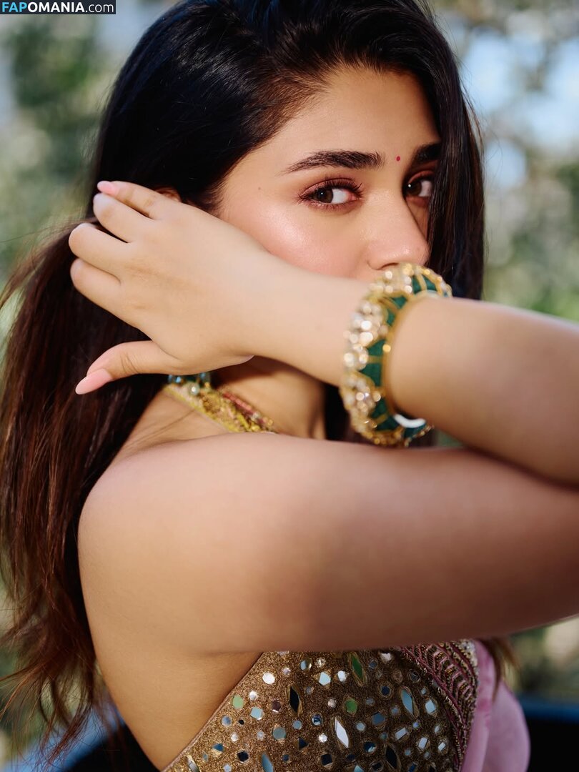Krithi Shetty Naakt OnlyFans  Gelekte foto #17