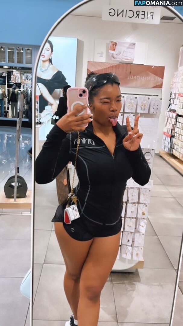 Kyylareneee / kurlykyy / kurrlyyy / kyylarenee Naakt OnlyFans  Gelekte foto #8