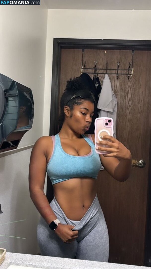 Kyylareneee / kurlykyy / kurrlyyy / kyylarenee Naakt OnlyFans  Gelekte foto #14