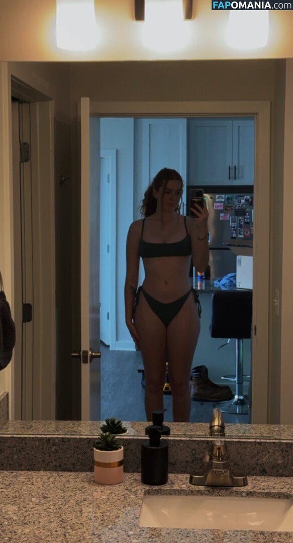Kxxlyn / imkxxlyn / kxllymusic Naakt OnlyFans  Gelekte foto #1