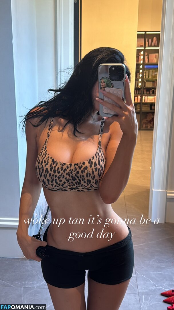 Kylie Jenner / kyliejenner / kyliejenner.2 Naakt OnlyFans  Gelekte foto #31