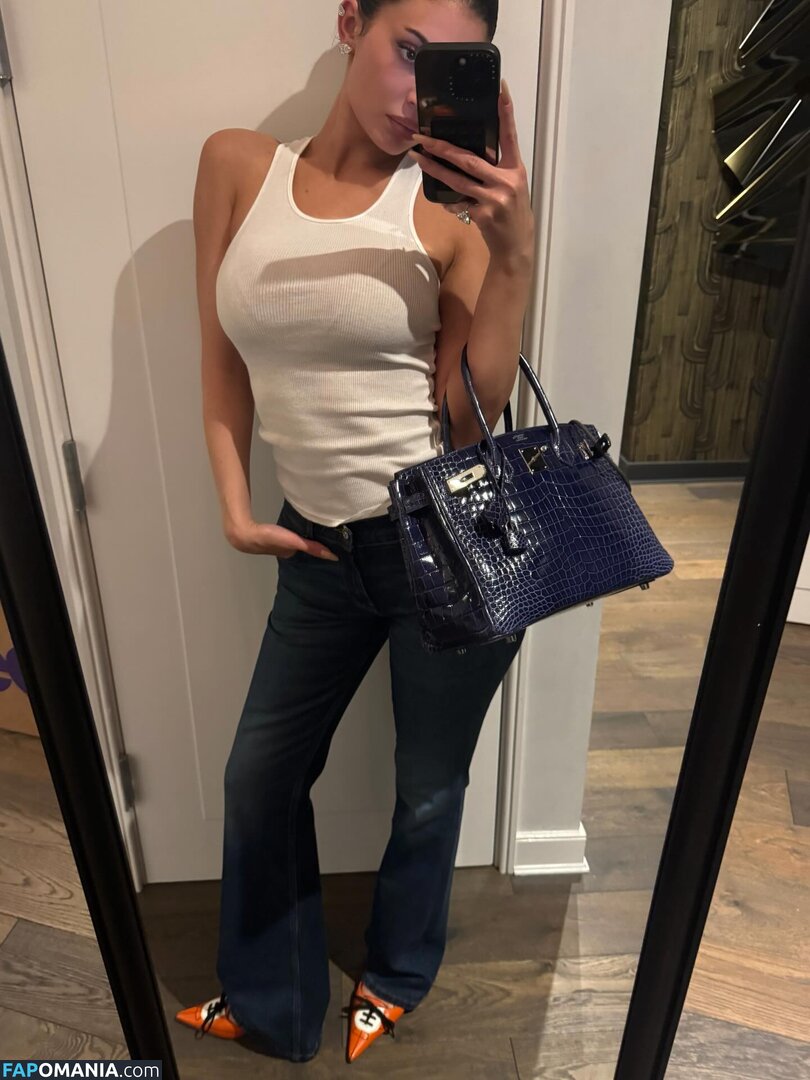 Kylie Jenner / https: / kyliejenner / kyliejenner.2 Naakt OnlyFans  Gelekte foto #87