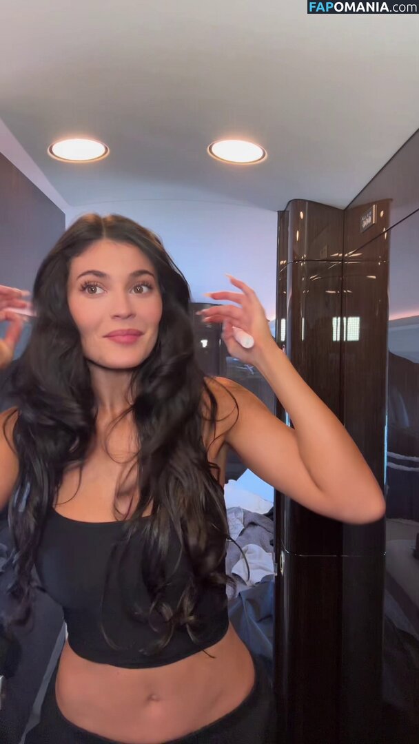 Kylie Jenner / https: / kyliejenner / kyliejenner.2 Naakt OnlyFans  Gelekte foto #94
