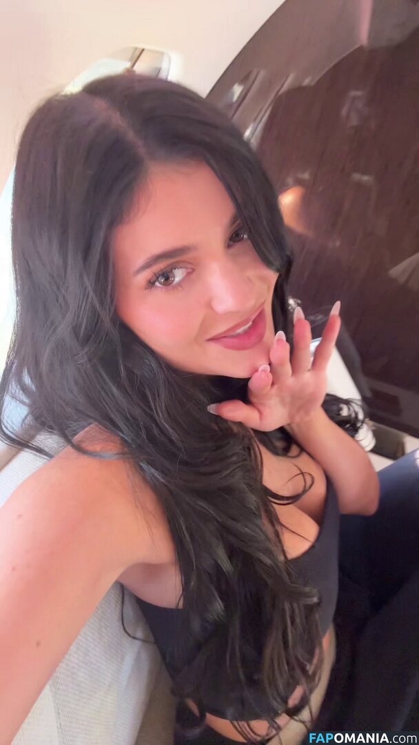 Kylie Jenner / https: / kyliejenner / kyliejenner.2 Naakt OnlyFans  Gelekte foto #96