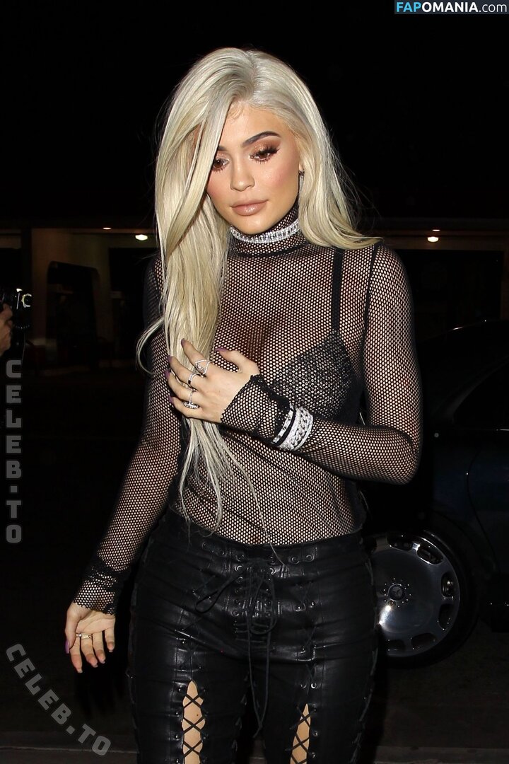 Kylie Jenner / https: / kyliejenner / kyliejenner.2 Naakt OnlyFans  Gelekte foto #115