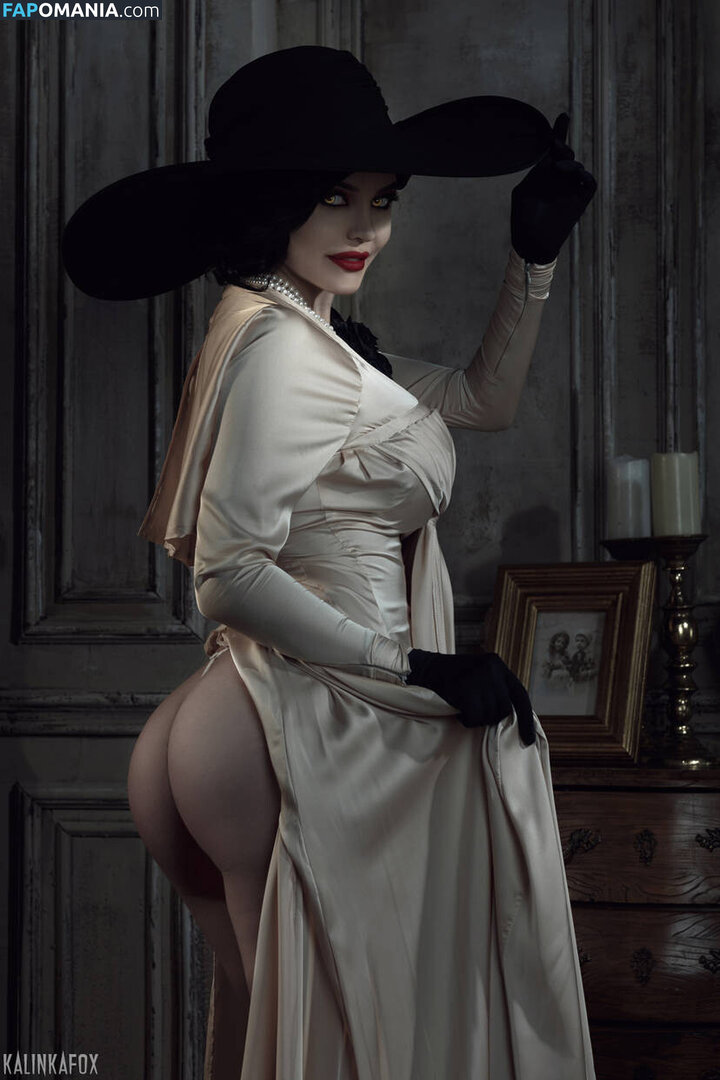 Alcina Dimitrescu and Bela Dimitrescu / Cassandra Dimitrescu / Daniela Dimitrescu / Lady Dimitrescu / ladydumitrescu Naakt OnlyFans  Gelekte foto #6