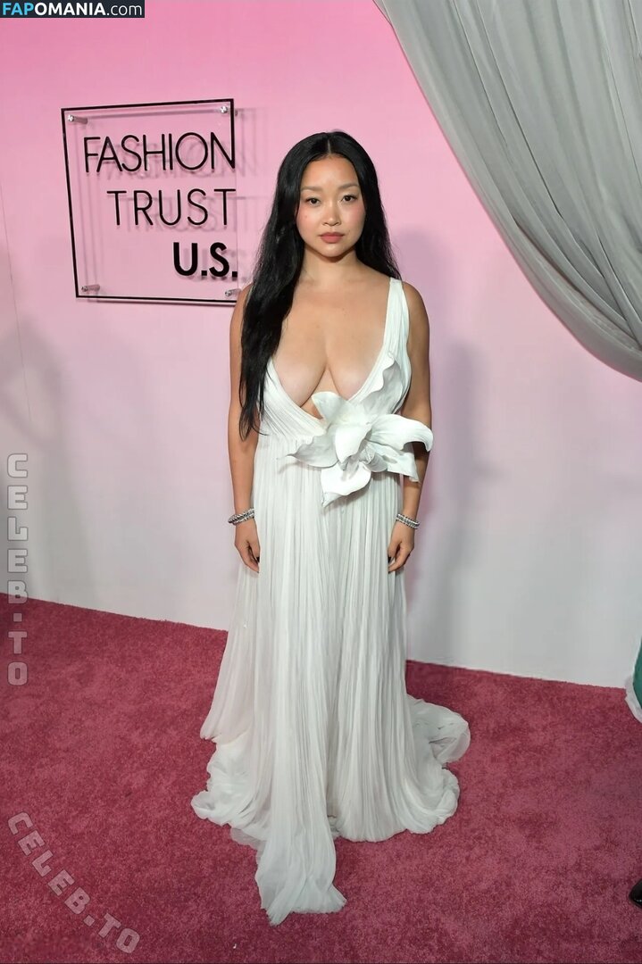 Lana Condor / https: / lanacondor Naakt OnlyFans  Gelekte foto #3