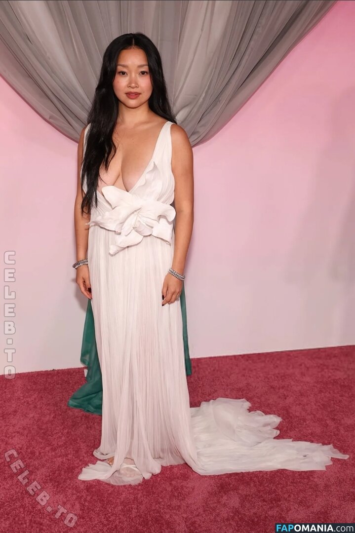 Lana Condor / https: / lanacondor Naakt OnlyFans  Gelekte foto #4