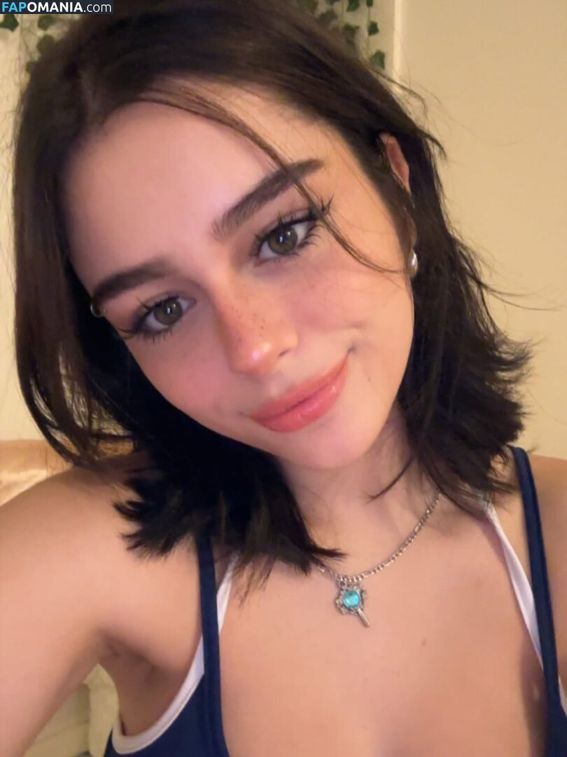 Lana Banana / Lana Luise / alanaluise Naakt OnlyFans  Gelekte foto #2