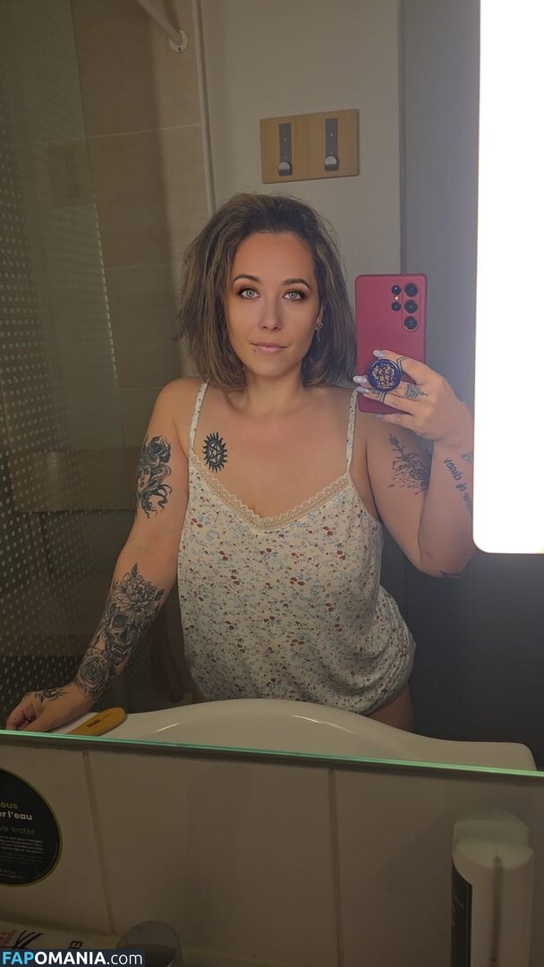 lariarussell / ryanfirst1 Naakt OnlyFans  Gelekte foto #13