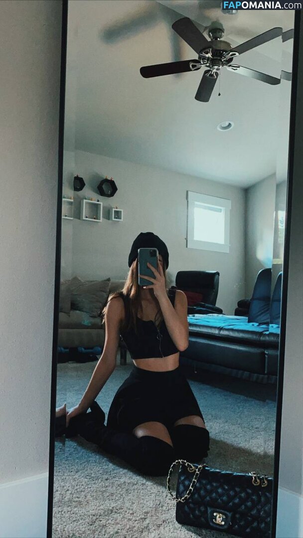 Laselyii / llessliiie / luvliii Naakt OnlyFans  Gelekte foto #17