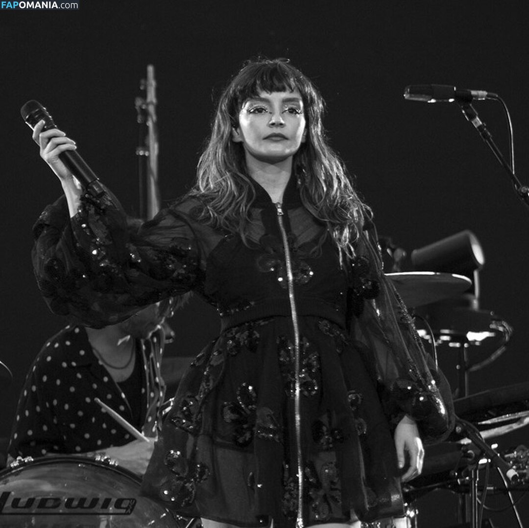 Lauren Mayberry / laurenevemayberry Naakt OnlyFans  Gelekte foto #302